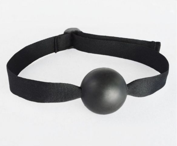 Кляп-шар на стропе черный Ø 4.5 см